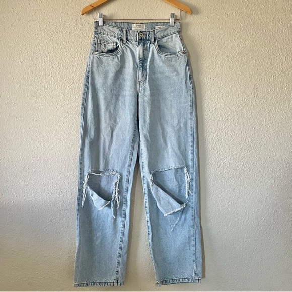 Cotton On Denim - Cotton On Loose Straight Jeans Women’s Size 4 (26) Light Wash Denim Ripped Torn